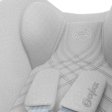 Load image into Gallery viewer, Cybex Cloud T i-Size Car Seat - Plus Platinum White (light grey)
