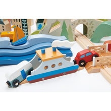 Load image into Gallery viewer, Wooden Tender Leaf Mountain View Train Set
